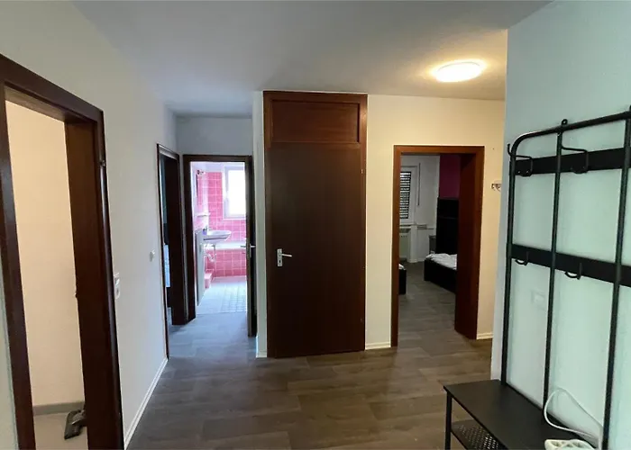 Lejlighed Living 21, Monteur- Und Ferienwohnung, 6 Personen, Zur Langfristigen Anmietung Mönchengladbach