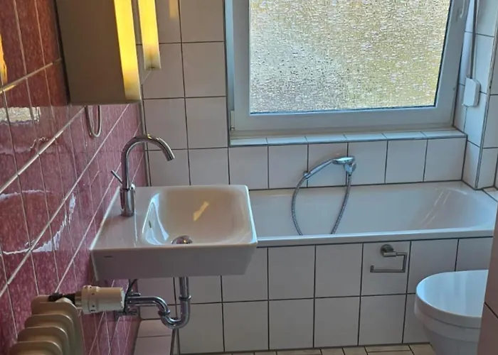 Living 21, Monteur- Und Ferienwohnung, 6 Personen, Zur Langfristigen Anmietung Lejlighed Mönchengladbach